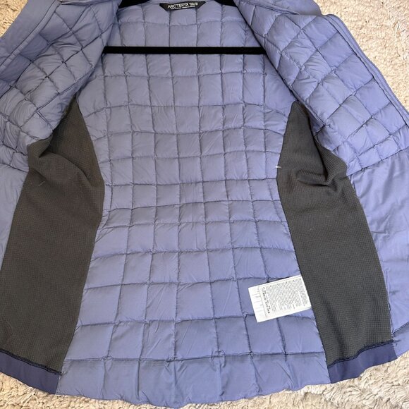 Arc’teryx Women’s Atom LT Insulated Hooded Vest Purple XS Technical Outerwear - Picture 8 of 13